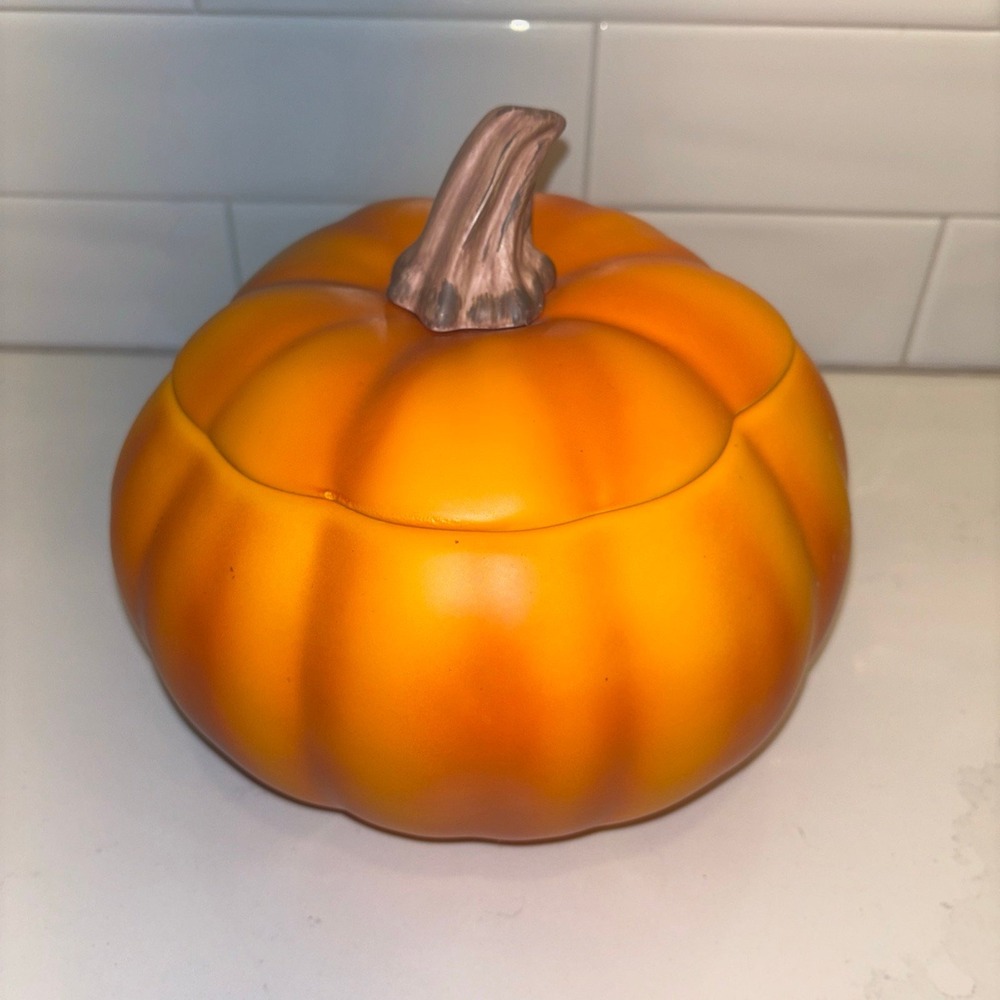 Teleflora 2009 75 yr anniversary Pumpkin Floral Container / Candy Dish 2 Piece